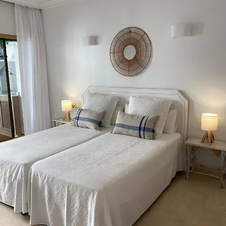 Precioso En Primera Línea De Playa Apartamento