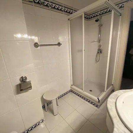 Precioso En Primera Linea De Playa ماربيا